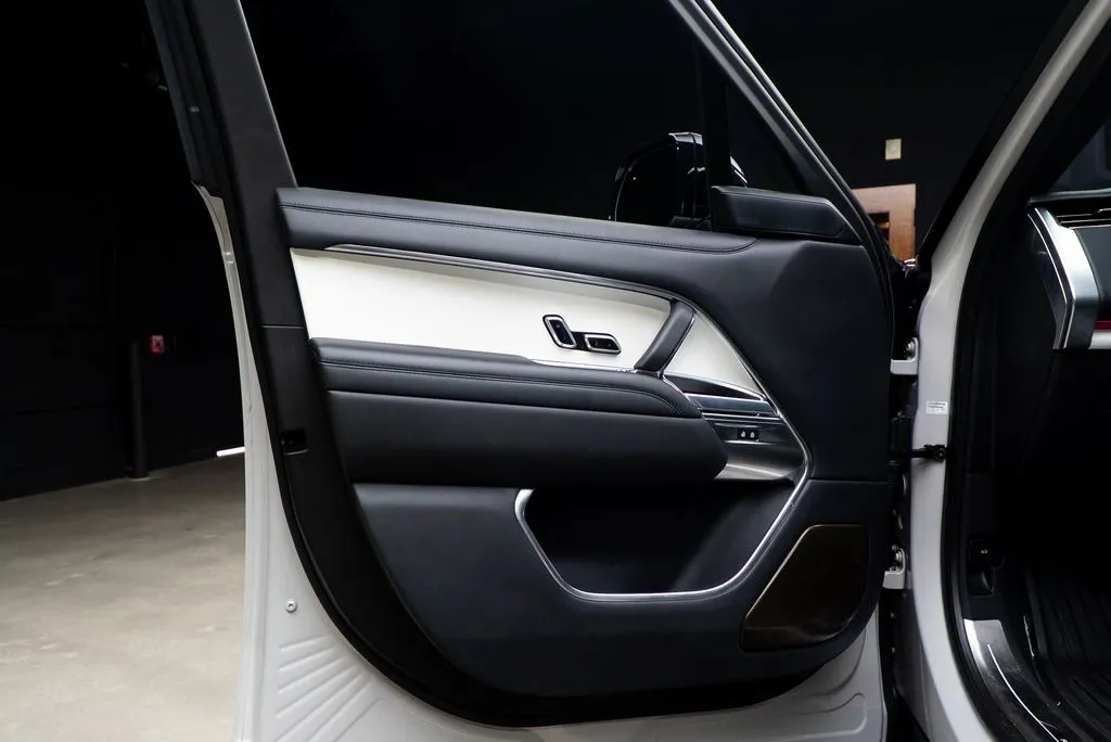 Land Rover Range Rover photo 28