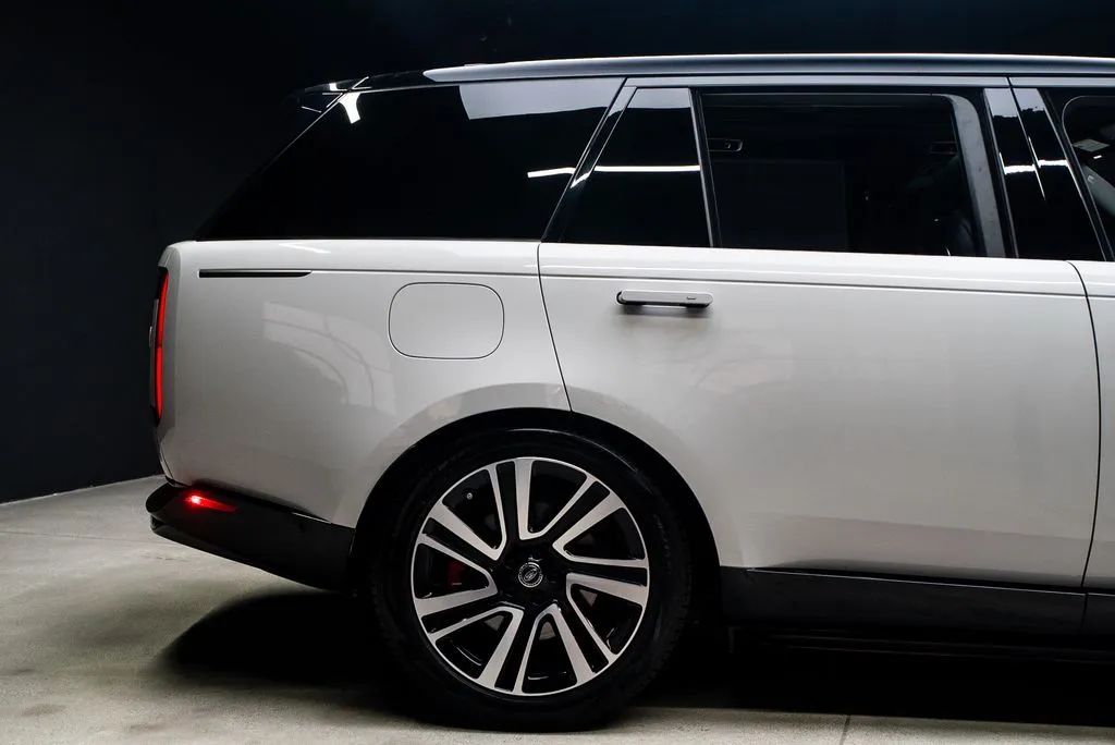 Land Rover Range Rover photo 17