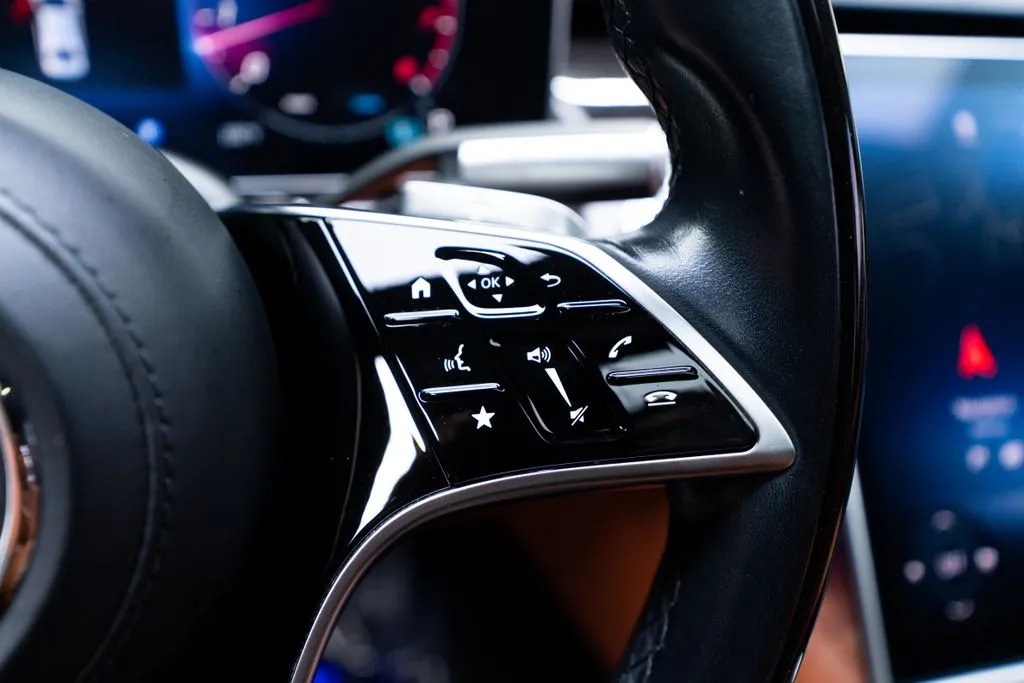 Mercedes-Benz S-Class photo 33