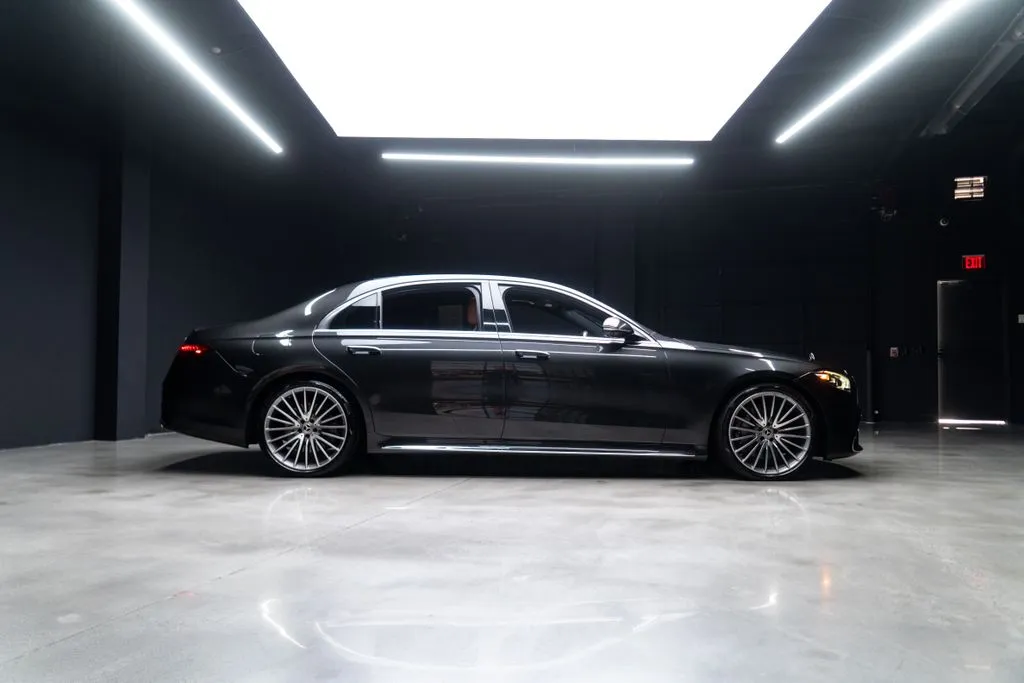Mercedes-Benz S-Class photo 10