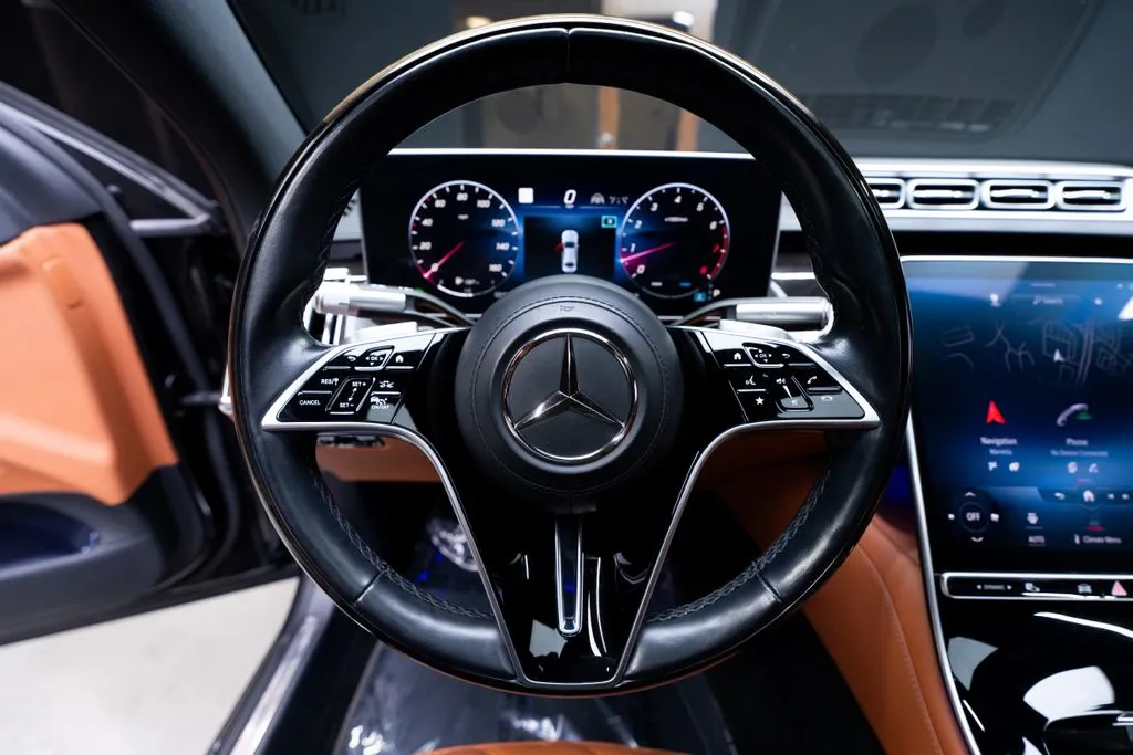 Mercedes-Benz S-Class photo 28