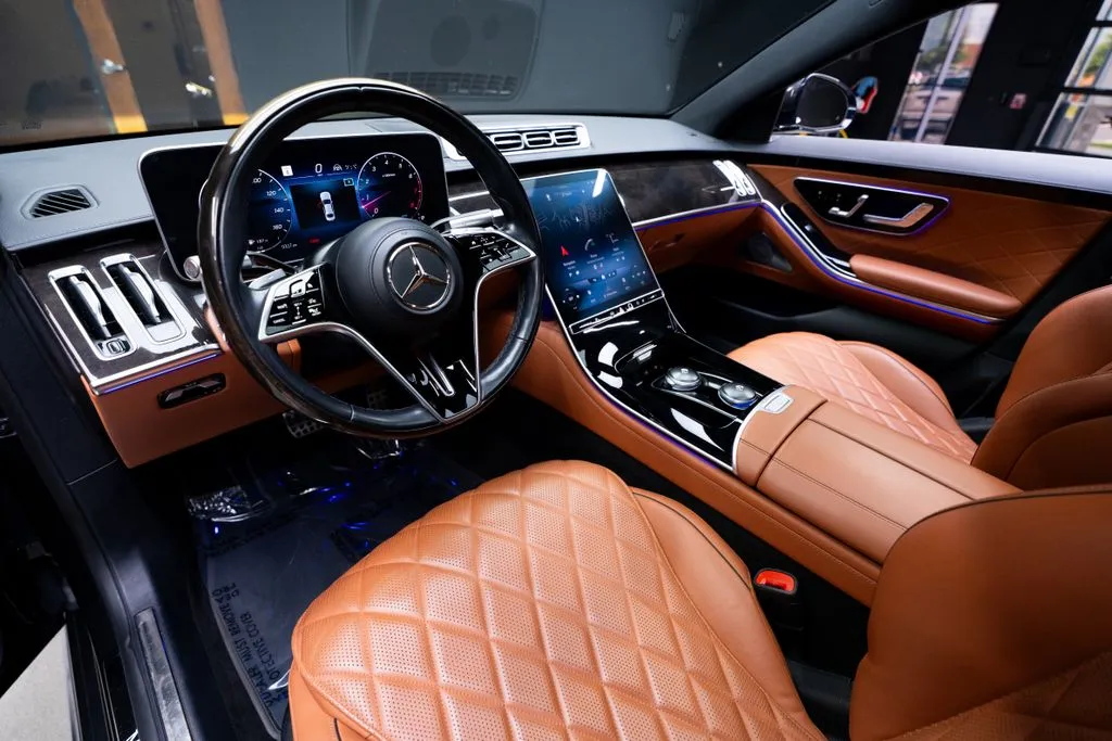 Mercedes-Benz S-Class photo 36