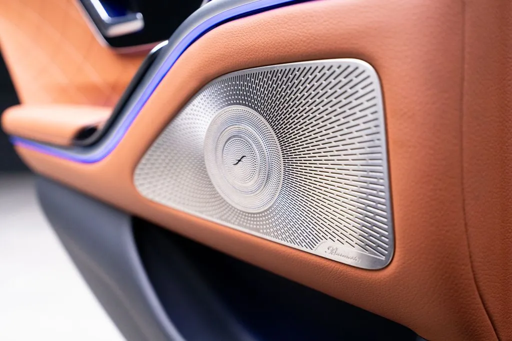 Mercedes-Benz S-Class photo 26