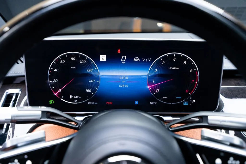 Mercedes-Benz S-Class photo 29