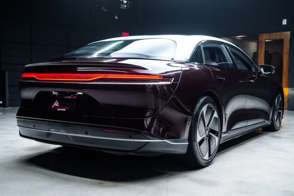 Lucid Air photo 21