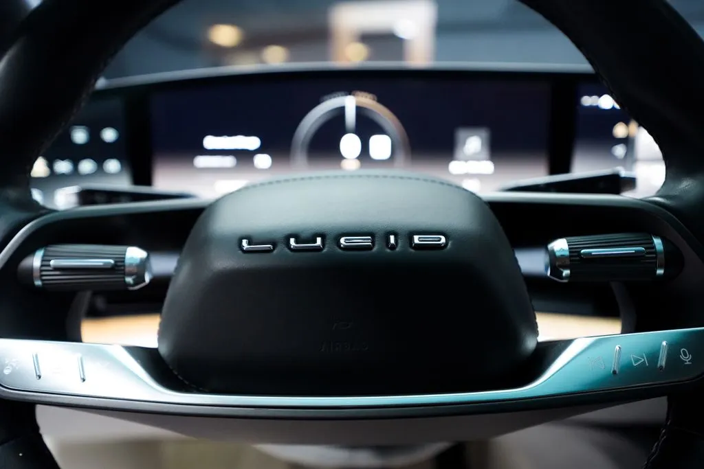 Lucid Air photo 37