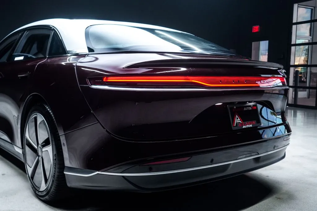 Lucid Air photo 24