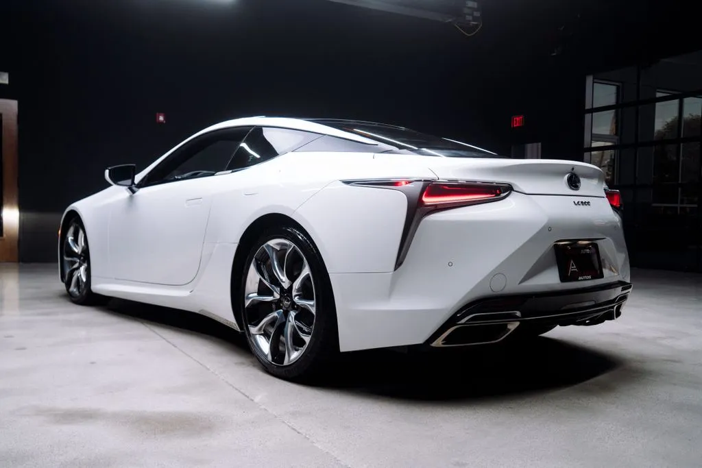 Lexus LC photo 21