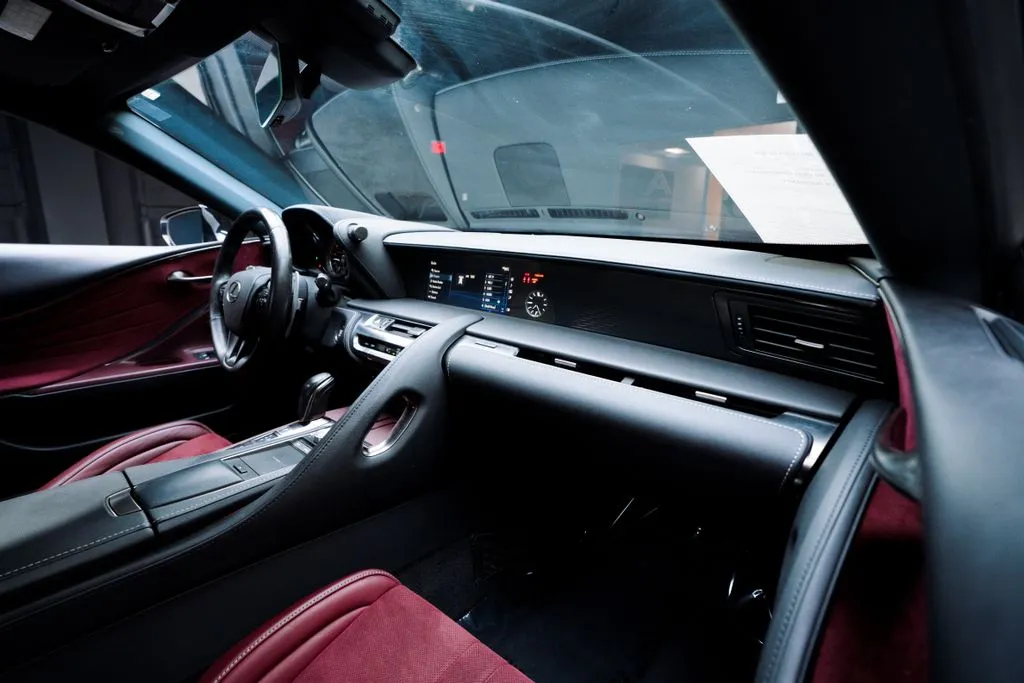 Lexus LC photo 39