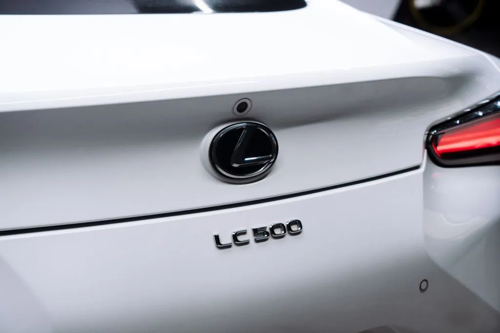Lexus LC photo 19