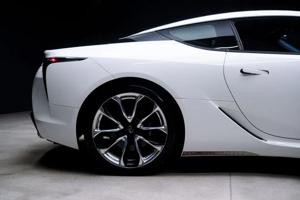 Lexus LC photo 15