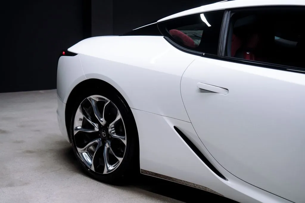 Lexus LC photo 14