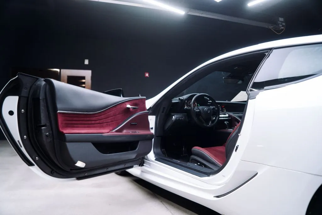 Lexus LC photo 23