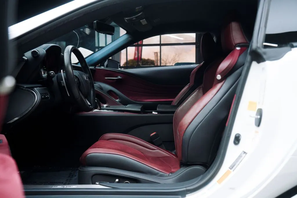 Lexus LC photo 27