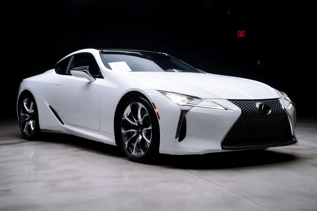 Lexus LC photo 8