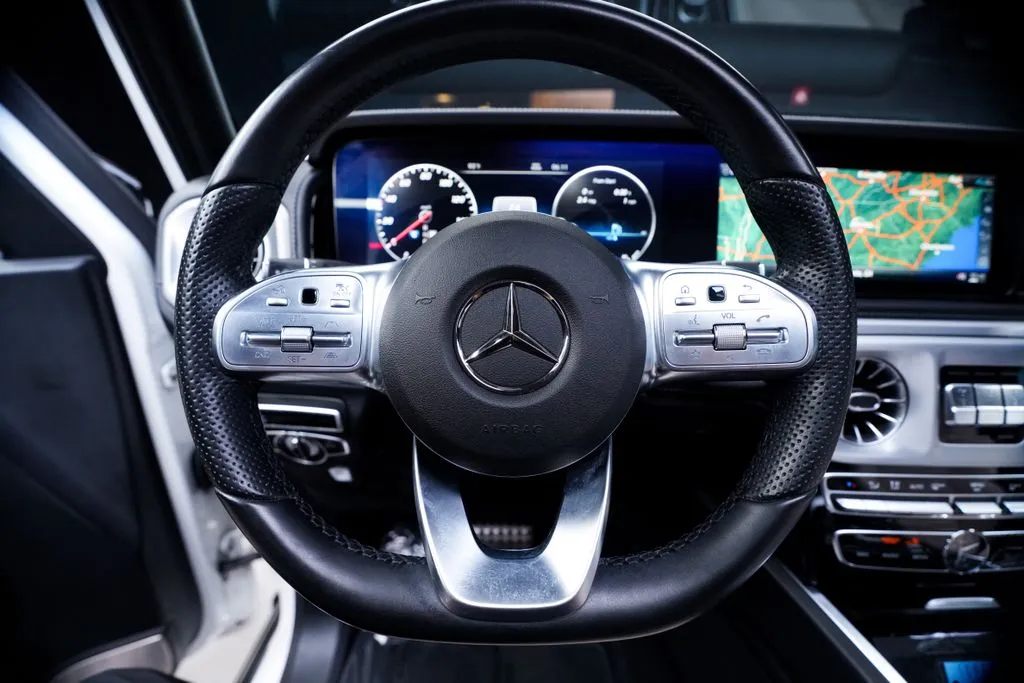 Mercedes-Benz G-Class photo 34