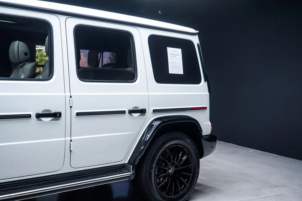 Mercedes-Benz G-Class photo 25