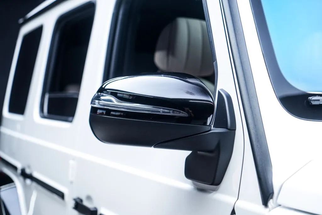 Mercedes-Benz G-Class photo 16
