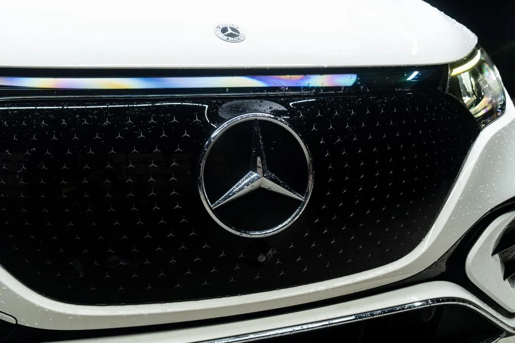 Mercedes-Benz EQE photo 6