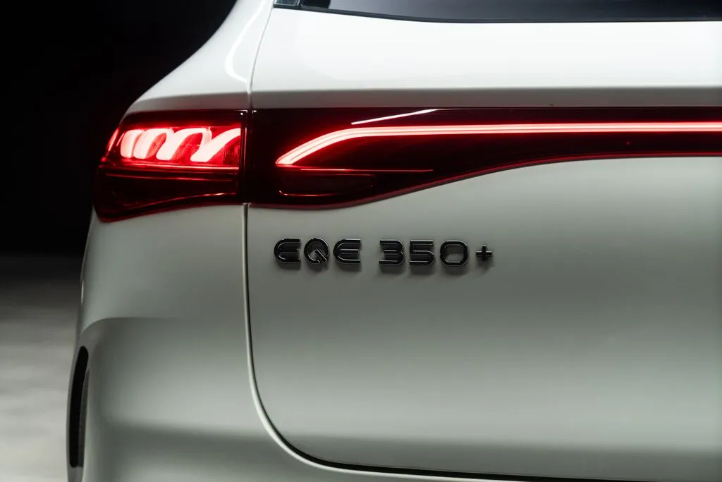Mercedes-Benz EQE photo 18
