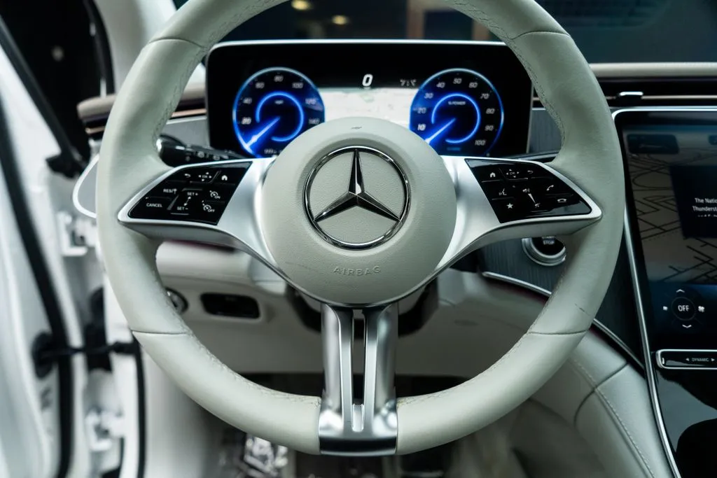 Mercedes-Benz EQE photo 27