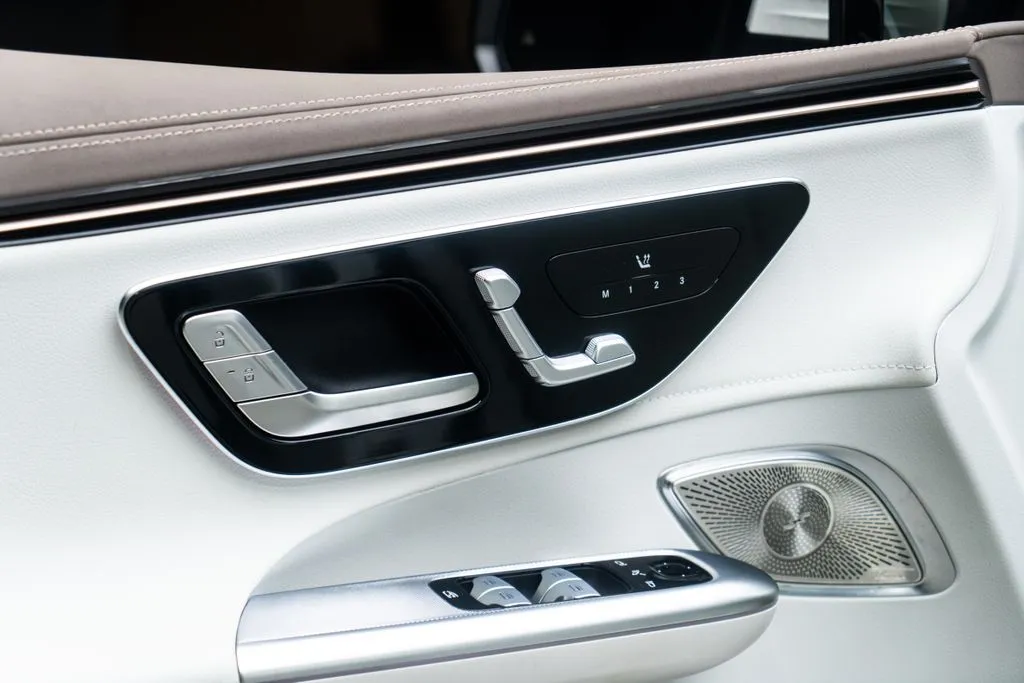 Mercedes-Benz EQE photo 23