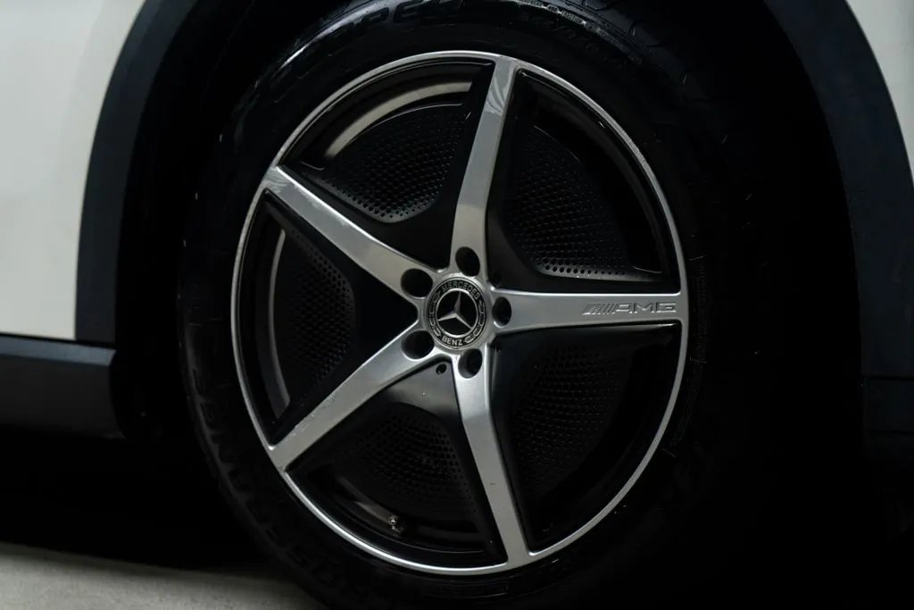Mercedes-Benz EQE photo 11