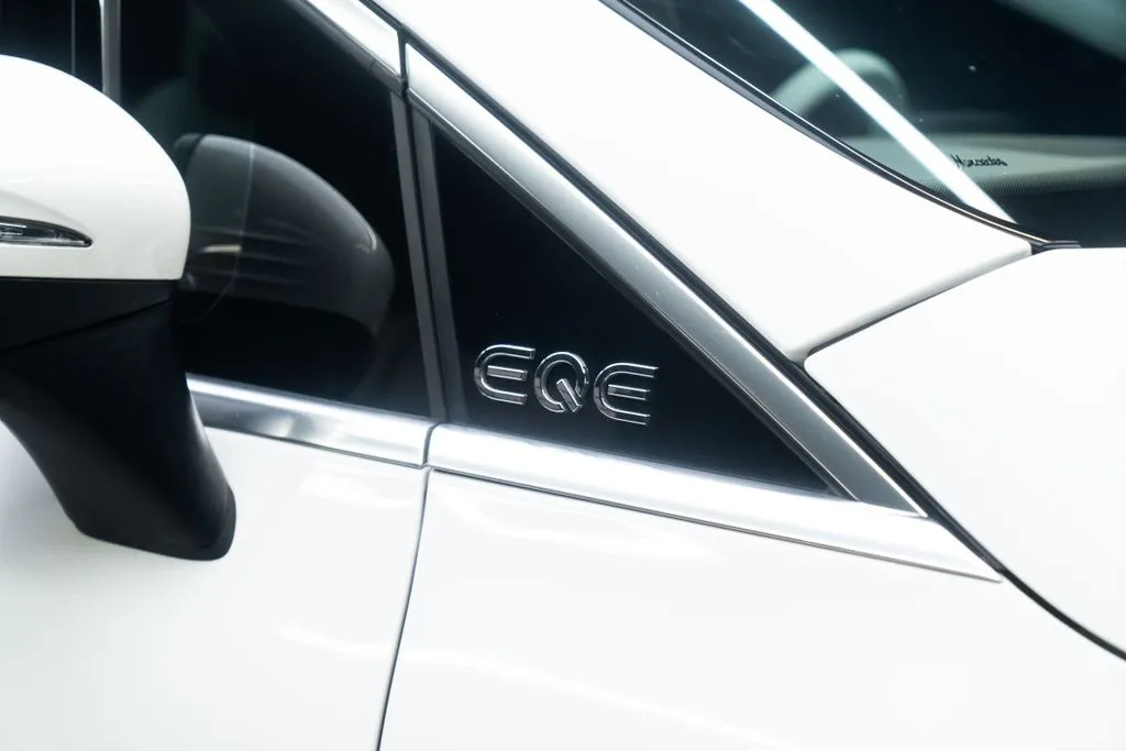 Mercedes-Benz EQE photo 13