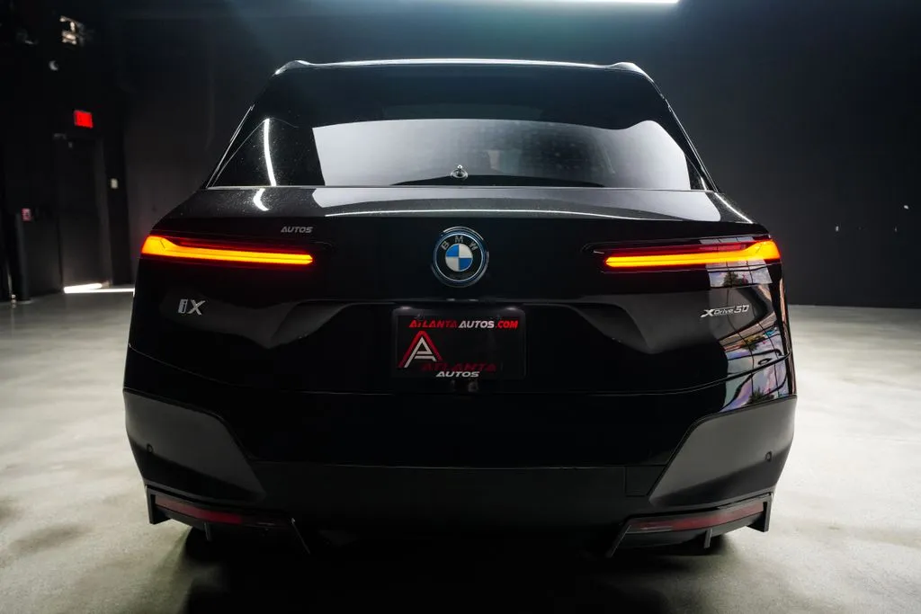 BMW iX photo 17