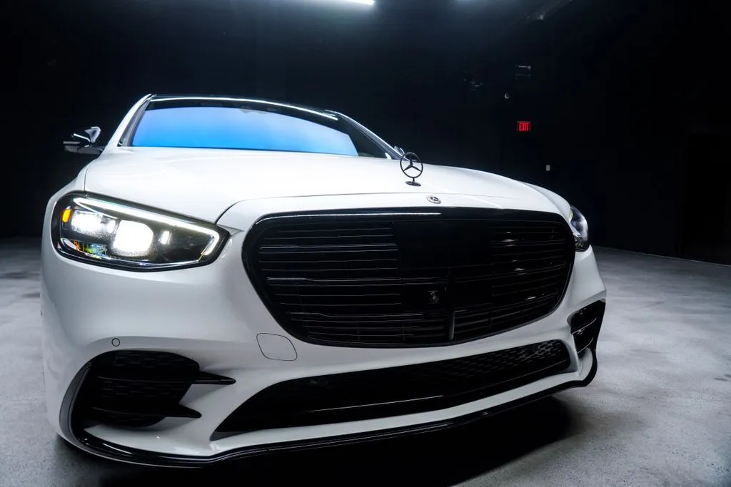 Mercedes-Benz S-Class photo 6