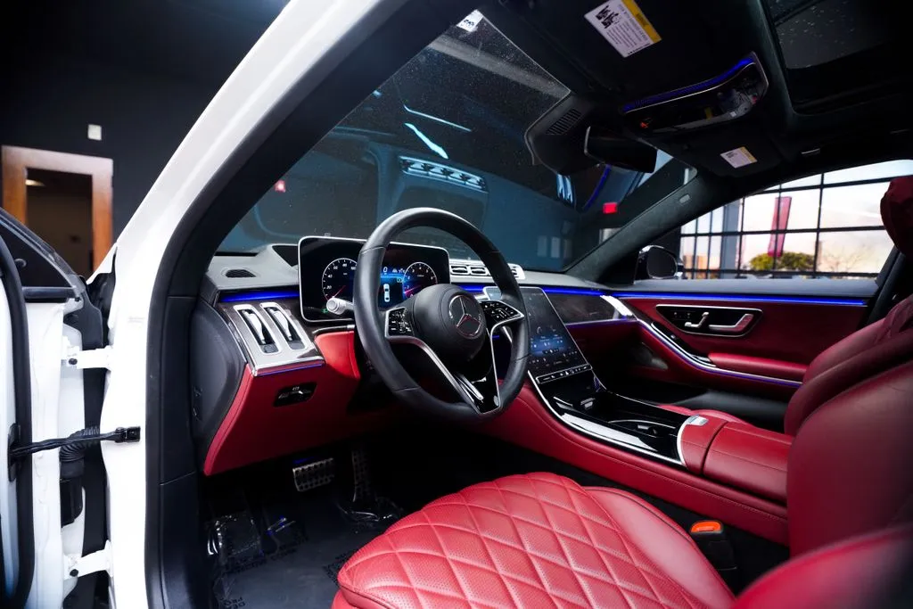 Mercedes-Benz S-Class photo 30