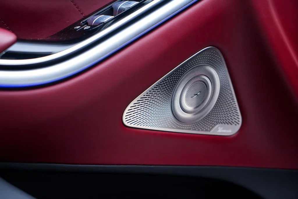 Mercedes-Benz S-Class photo 27