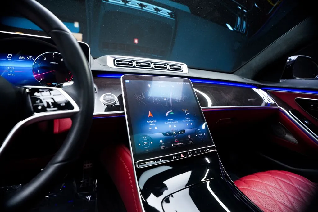 Mercedes-Benz S-Class photo 35