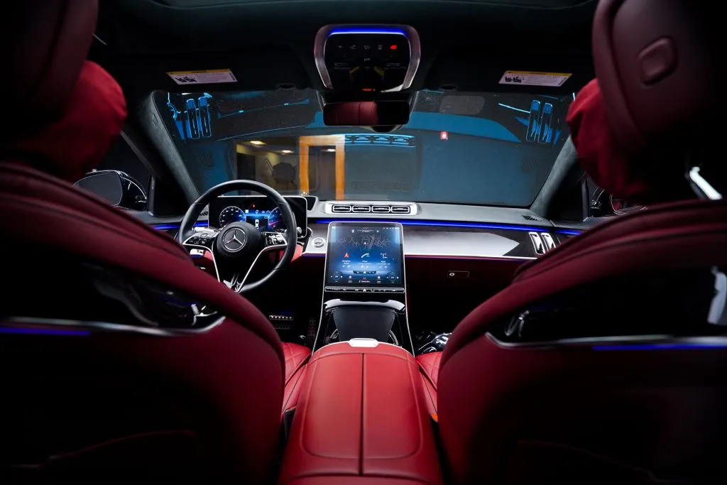 Mercedes-Benz S-Class photo 40