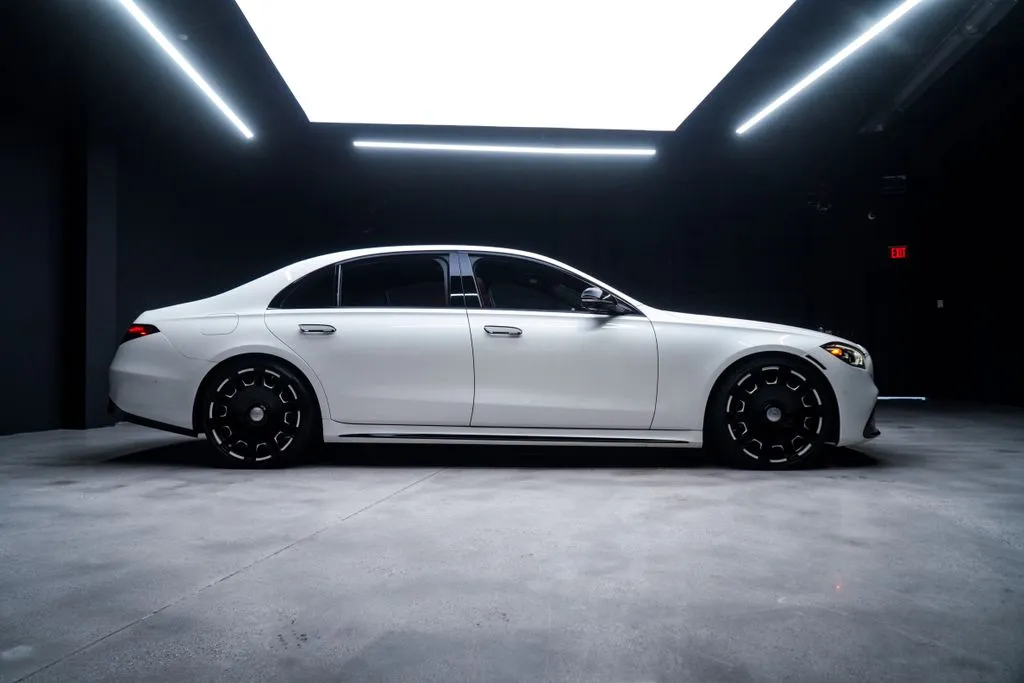 Mercedes-Benz S-Class photo 10