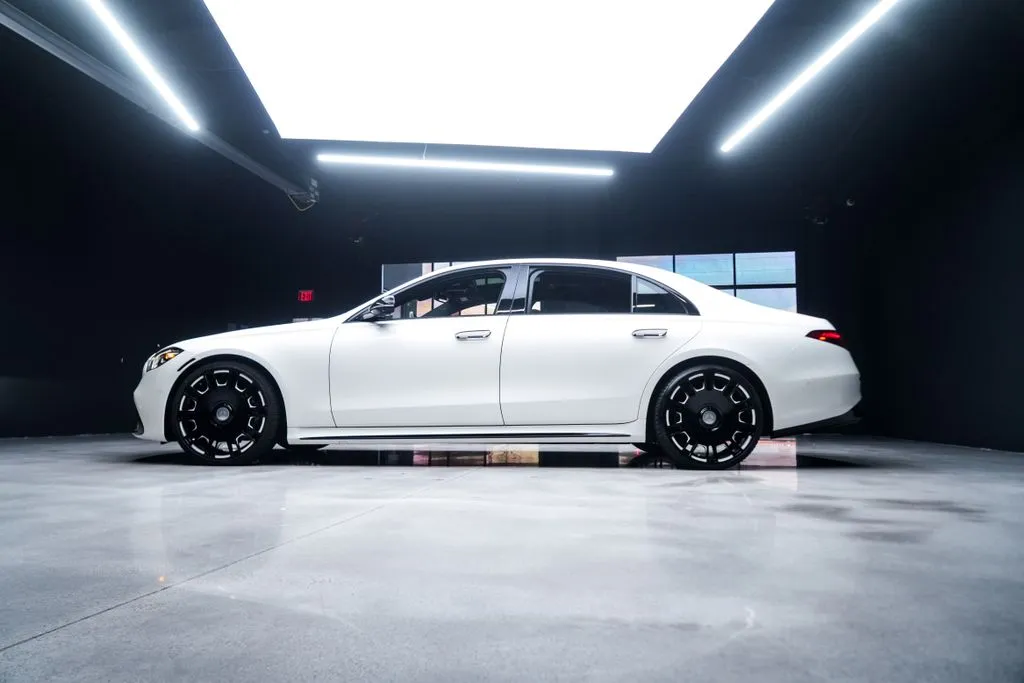 Mercedes-Benz S-Class photo 22