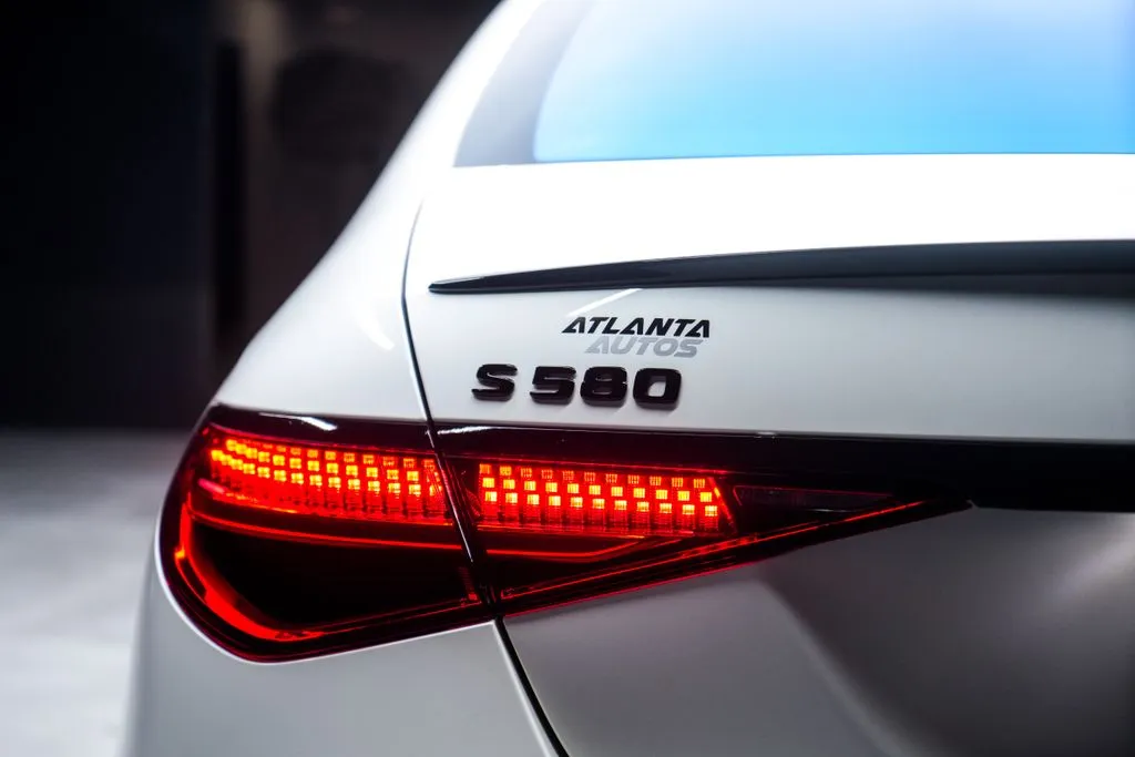 Mercedes-Benz S-Class photo 20