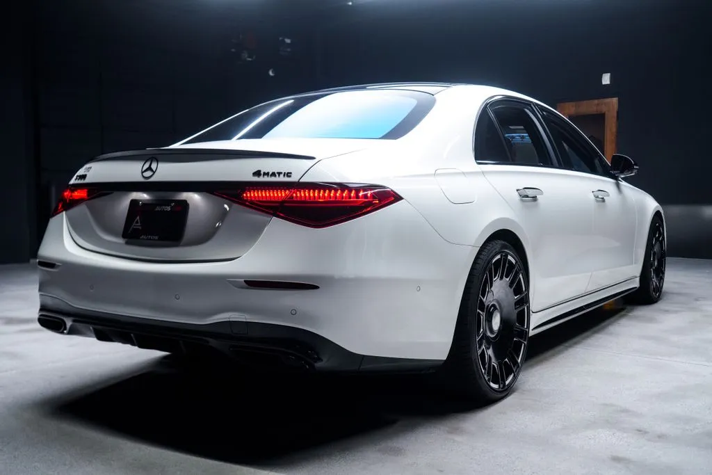Mercedes-Benz S-Class photo 18