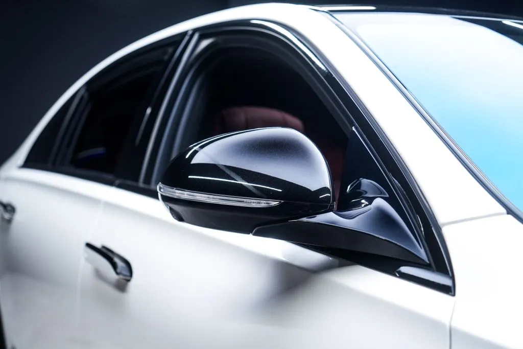 Mercedes-Benz S-Class photo 15