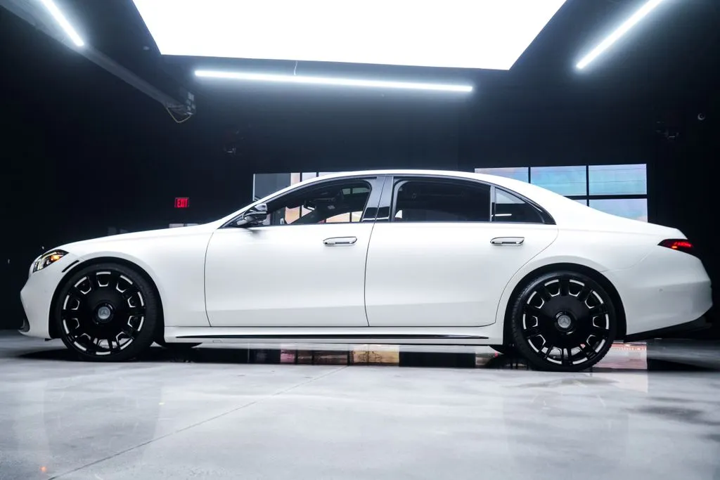 Mercedes-Benz S-Class photo 23