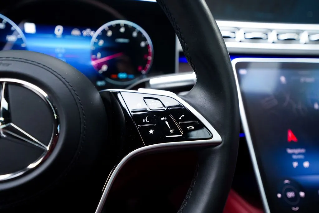 Mercedes-Benz S-Class photo 33