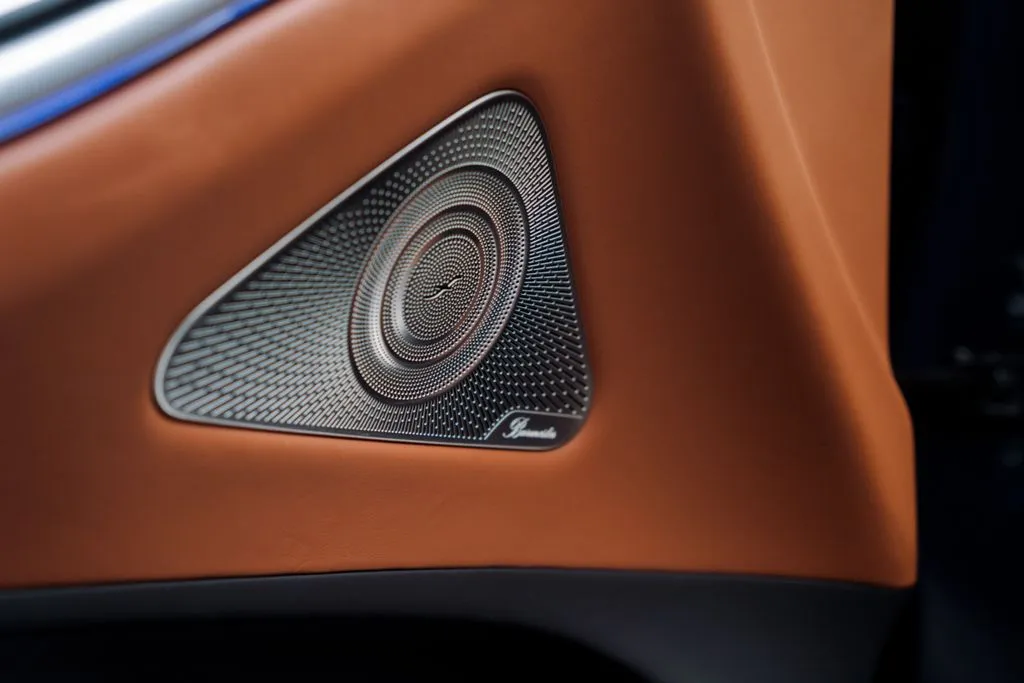 Mercedes-Benz S-Class photo 28