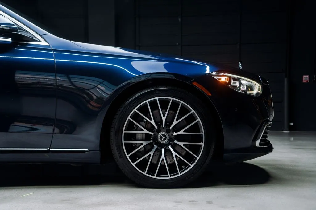 Mercedes-Benz S-Class photo 12