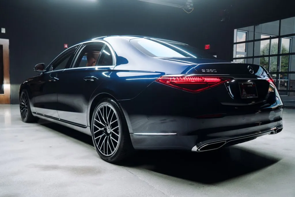 Mercedes-Benz S-Class photo 22