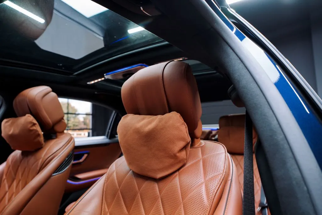 Mercedes-Benz S-Class photo 31