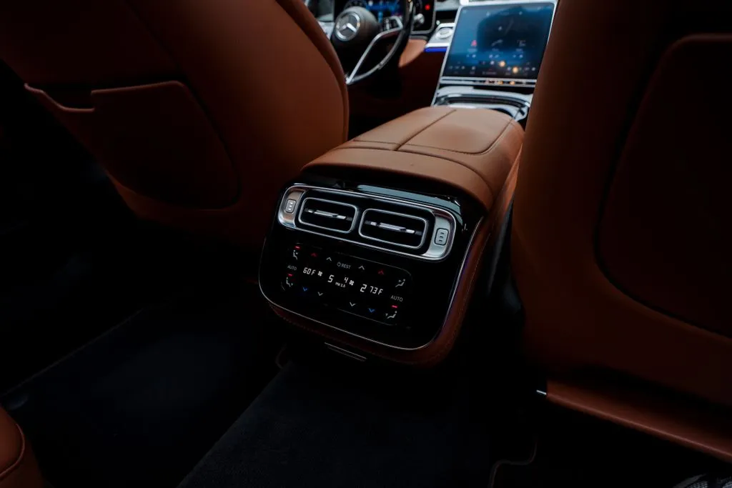 Mercedes-Benz S-Class photo 45