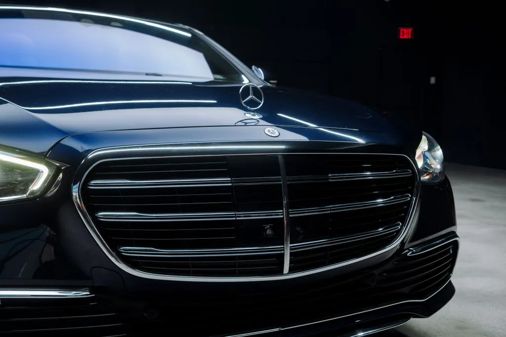 Mercedes-Benz S-Class photo 6