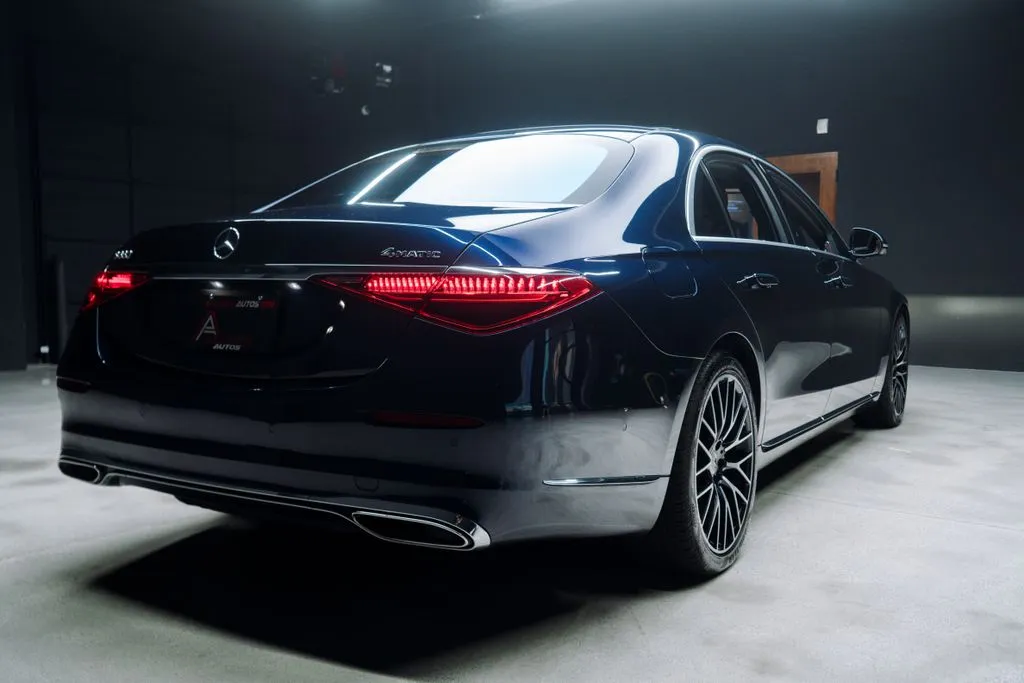 Mercedes-Benz S-Class photo 18