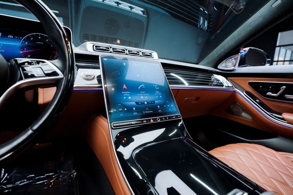 Mercedes-Benz S-Class photo 37