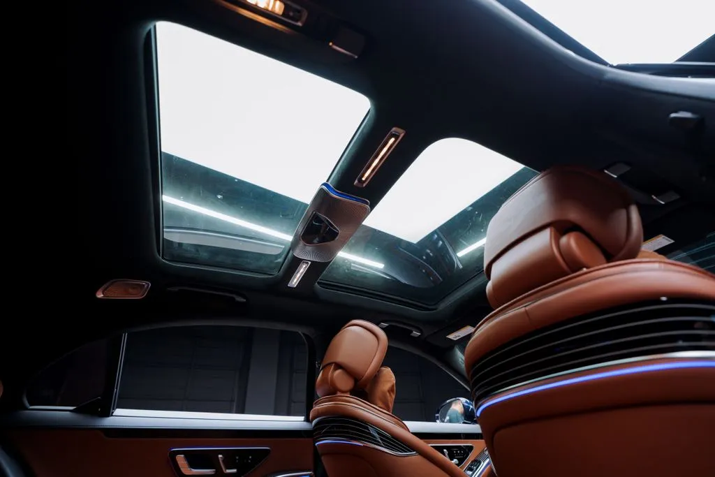 Mercedes-Benz S-Class photo 48